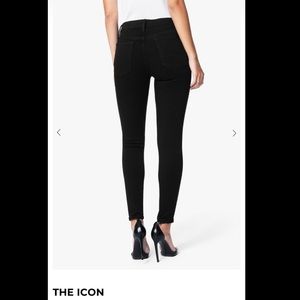 Joe’s Jeans The Icon size 30 (1/2020)